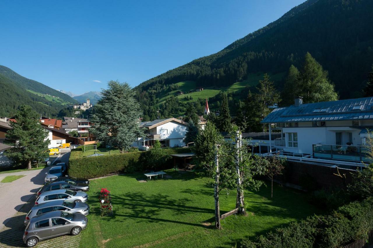 Garni Niederbacher Campo Tures Exterior photo